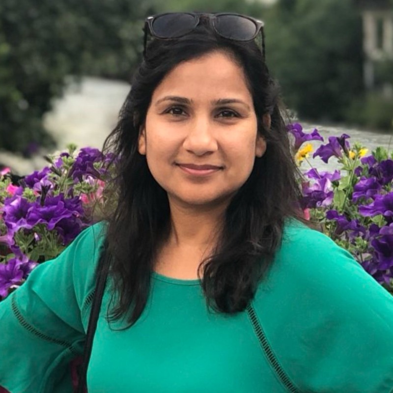 Photo of Nadia Khan